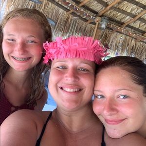 Meet your Posher, Carly